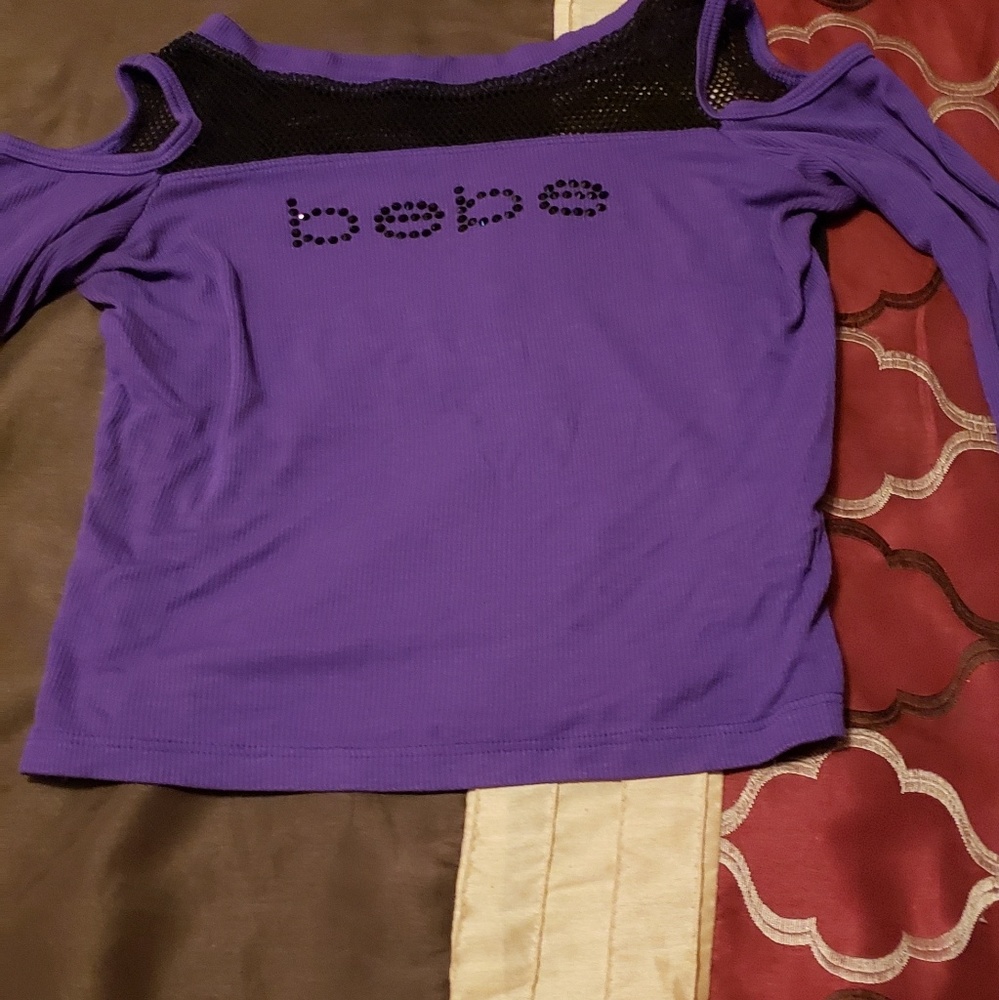 Purple black shoulder out